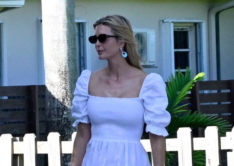Ivanka Trump na zabavi opet bez muža, a ova haljina bez riječi je ostavila i američku elitu