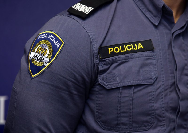 Policija uhvatila dvojicu dilera, imali su više 670 grama kokaina i još jednu drogu