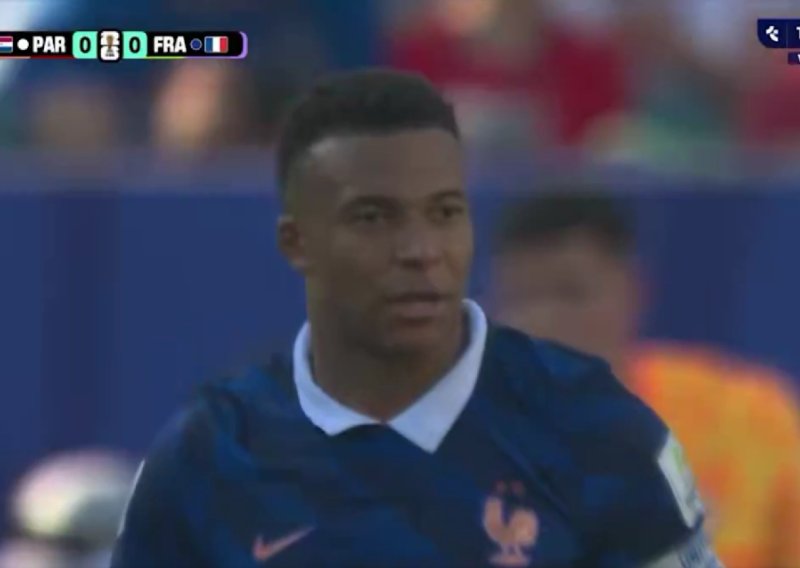 Mbappe Paragvajcu opsovao majku? Zašto se nije uključio VAR i zašto Francuz nije isključen?
