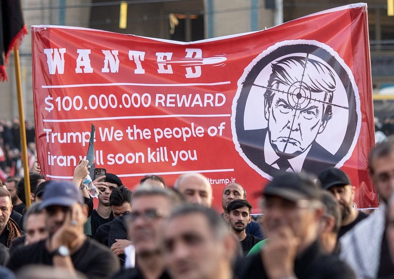 Na sprovodu ajatolaha Hameneija zazvali smrt Trumpa: 'Njegovo ubojstvo naša je dužnost'