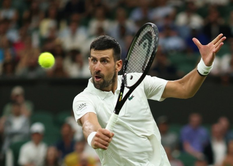 Novak Đoković izborio četvrtfinale Wimbledona i srušio rekord Rogera Federera
