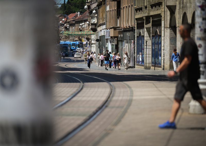 Dok se Plenković i Milanović (opet) svađaju, 70 posto Hrvata ovo misli o državi