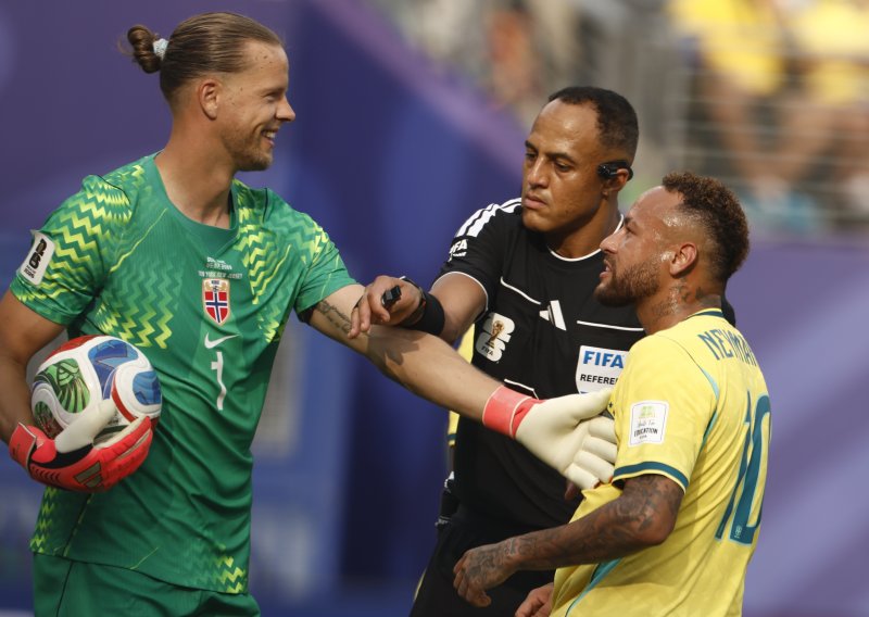 Otkriveno što je Neymar govorio norveškom vrataru tijekom penala: 'Ne meni!'
