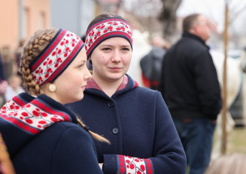 Od 6. do 12. srpnja održava se 13. revija tradicijske odjeće