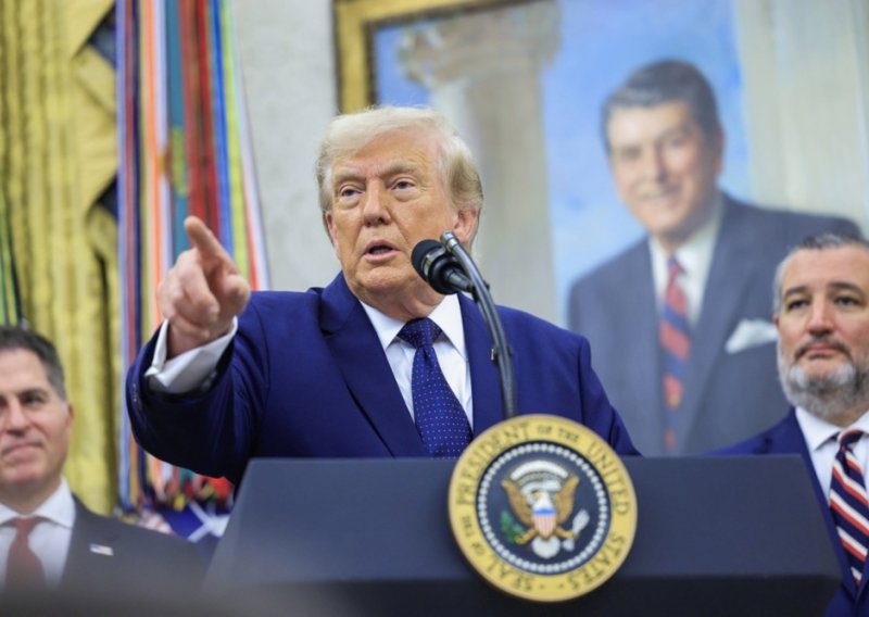 Trump ponovno prijeti Iranu: 'Ili ćemo postići dogovor ili ćemo završiti posao'