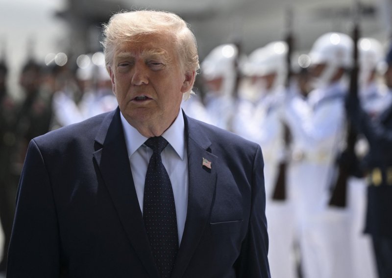 Trump opet svojata Grenland: 'Trebao bi biti pod kontrolom SAD-a, a ne Danske'