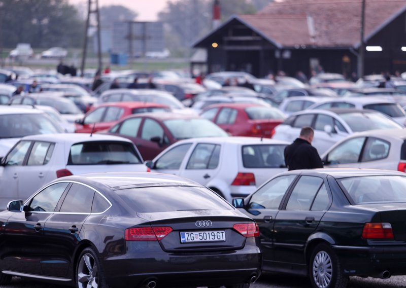 Kupujete rabljeni auto? Jedan detalj može otkriti da kilometraža nije stvarna