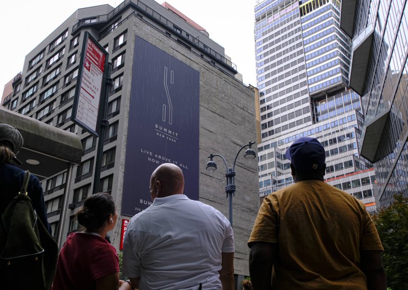 Panika na Manhattanu: Savili se stupovi zgrade, prijeti kolaps. Evakuirano nekoliko četvrti