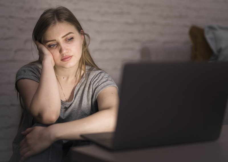 Djevojčice gotovo dvostruko češće trpe online nasilje, a roditelji toga često nisu svjesni