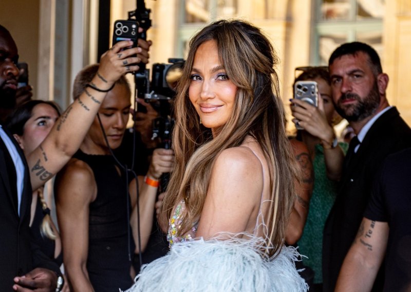 Jennifer Lopez u suzama zbog djece: 'Plačem već dva mjeseca'