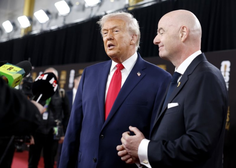 Hoće li opet ukrasti show? Trump se vraća na najveću nogometnu pozornicu