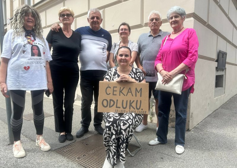 Zviždačica Cvrtila sjela ispred Ustavnog suda s jasnom porukom: Čekam odluku!