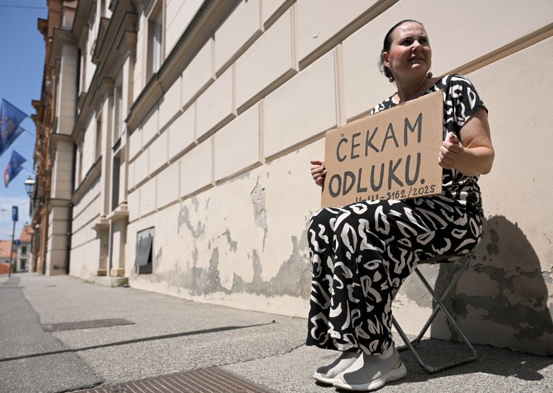 Zviždačica Cvrtila sjela ispred Ustavnog suda s jasnom porukom: Čekam odluku!