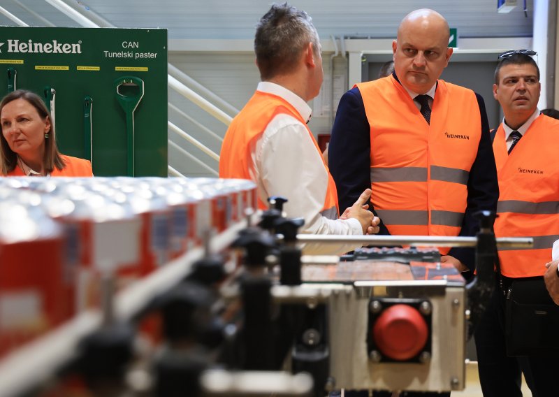 Šušnjar u Karlovcu: Snažna hrvatska industrija gradi se ulaganjima