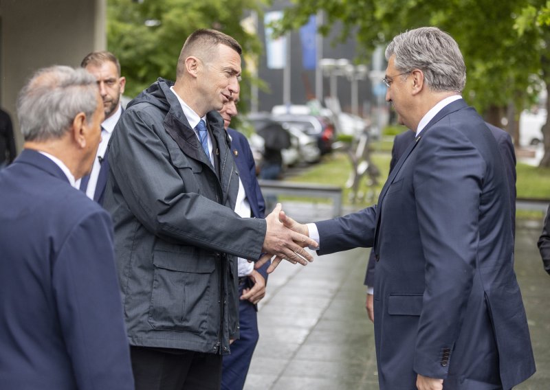 DP i HDZ postigli dogovor: 'Unatoč pokušajima opstrukcije, rezolucija o Hrvatima u BiH ide u Sabor'
