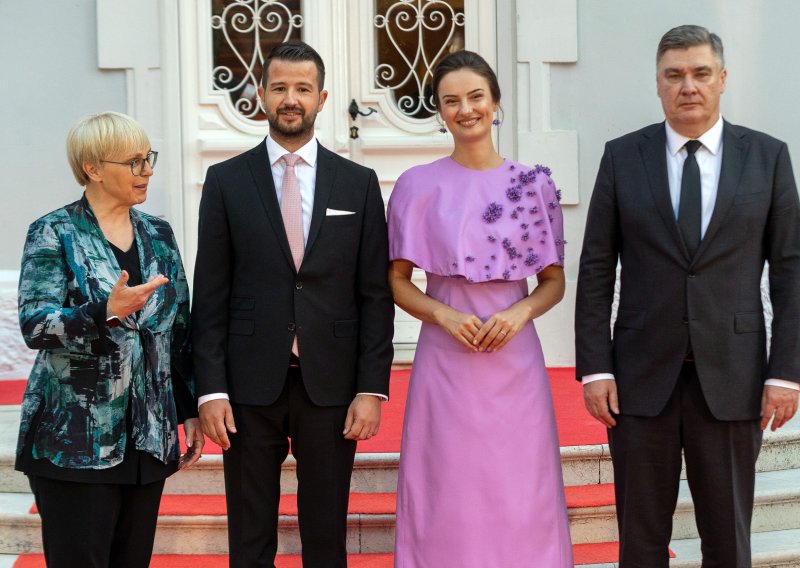 Nježna boja i efektni detalji: Prva dama Crne Gore oduševila modnim izdanjem