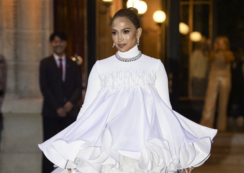 Svi govore o novom izdanju Jennifer Lopez: Ovakav look samo ona može isfurati