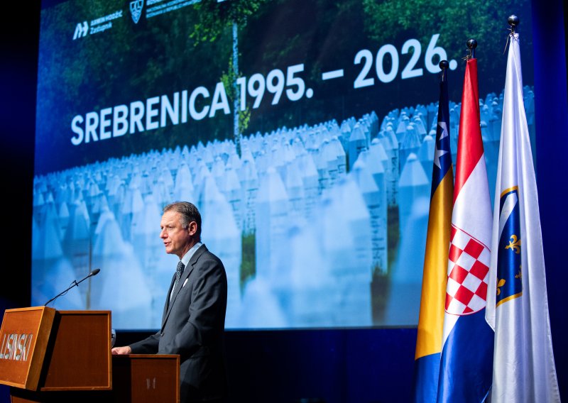 Održana komemoracija za žrtve Srebrenice: 'Povijesna zlodjela ne nastaju naglo'