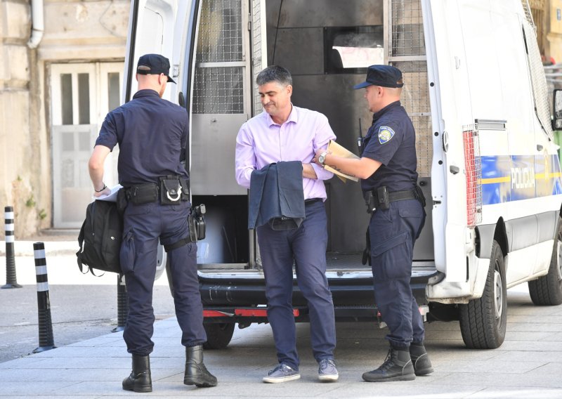 Buje nakon uhićenja gradonačelnika: 'Pred gradskom upravom velika odgovornost'