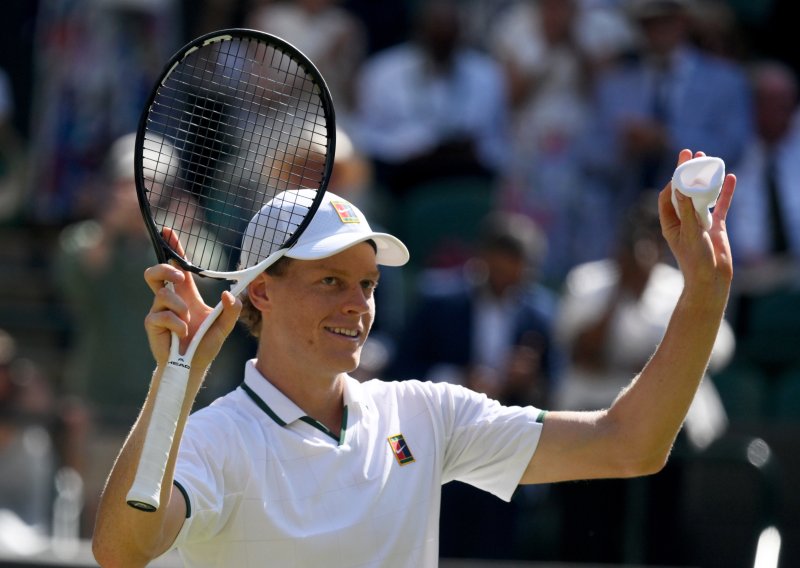Briljantni Sinner rutinski sredio Đokovića i ušao u finale Wimbledona