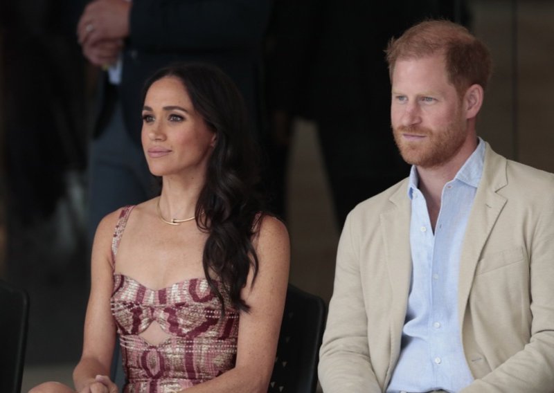 Pomirenje na pomolu? Princ Harry i Meghan u tajnosti doveli djecu u posjet kralju Charlesu i Camilli