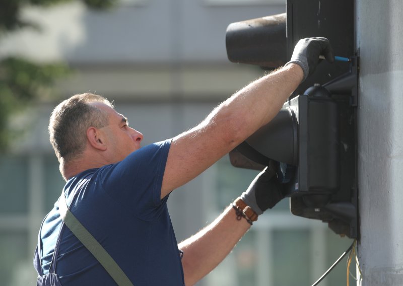 Kraj semafora kakve poznajemo? U Europu stiže četvrto svjetlo
