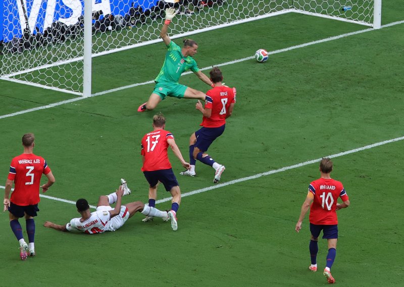 Evo kako se Alan Shearer naklonio junaku Engleske