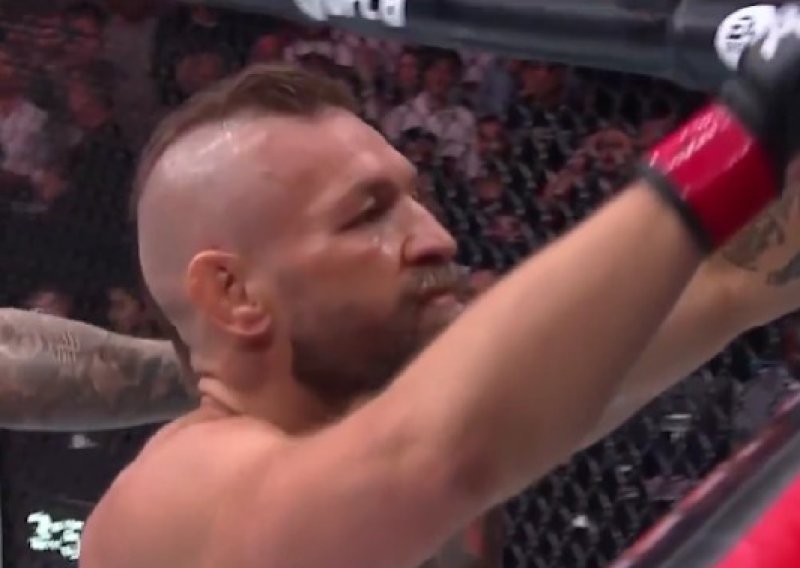 McGregor se konačno vratio u kavez, ali je izgubio nakon 65 sekundi: Evo što se dogodilo