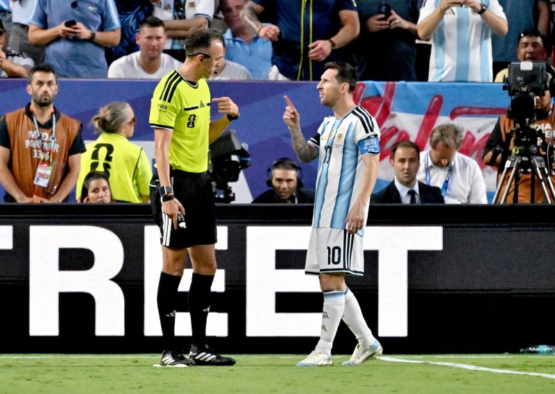Messi izgubio živce i krenuo prema sucu: Otkriveno što mu je rekao usred drame
