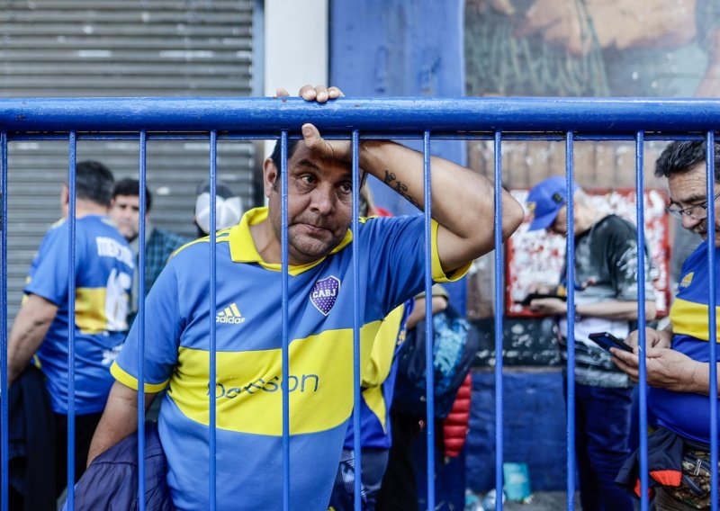 Dok su Messi i ekipa slavili, iz Argentine stigla vijest o smrti legende i 'krivca' za žute i crvene kartone