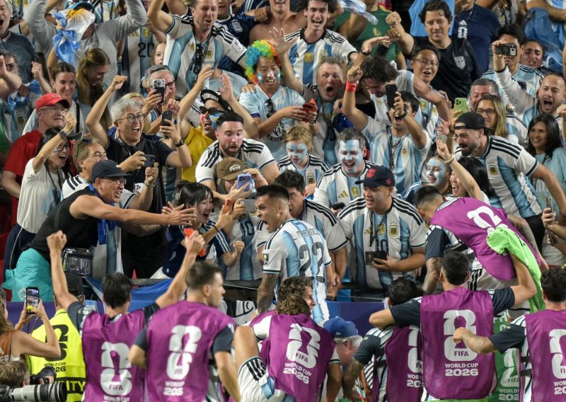 Bijesni Englezi ne mogu vjerovati da argentinska zvijezda zbog ovoga nije isključena: Igrat će protiv njih u polufinalu