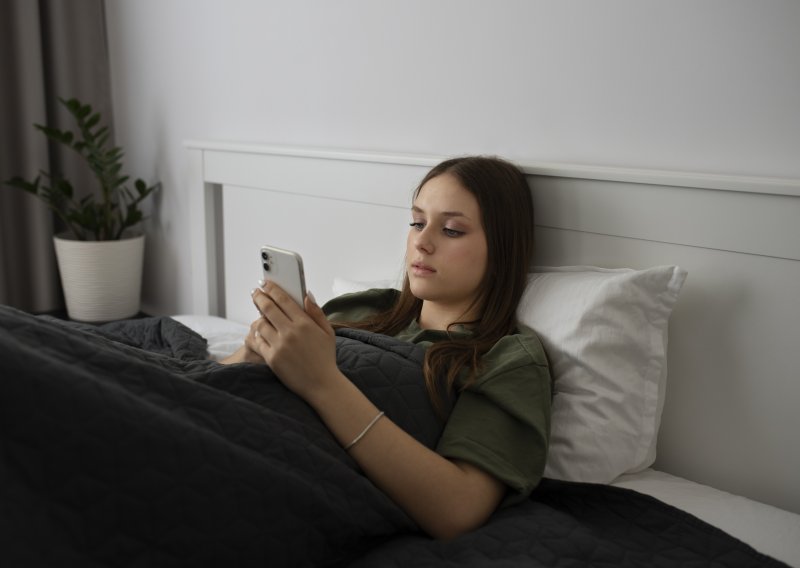 Ljubomora, prekidi, djeca i vječna ljubav: Ljudi se ozbiljno vežu za AI