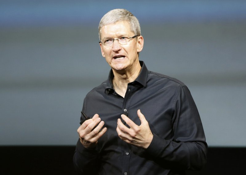 Appleov čelnik Tim Cook: 'Vlada nema pristup našim serverima'