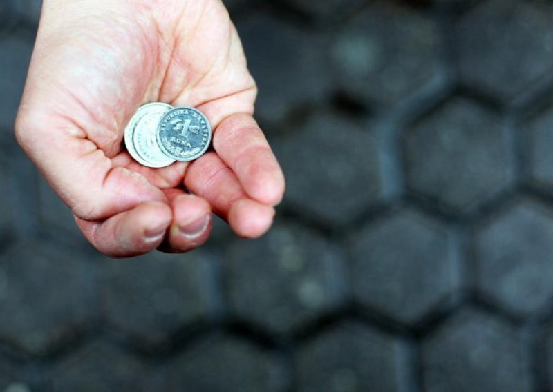Kovanica od jedne kune košta 3,29 kuna