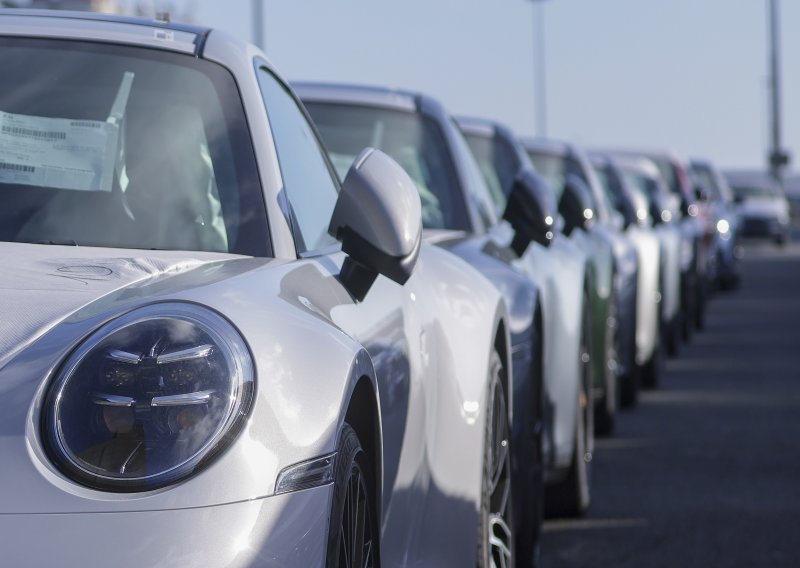 Dok svi gase benzince, Porsche patentirao motor kakav svijet još nije vidio