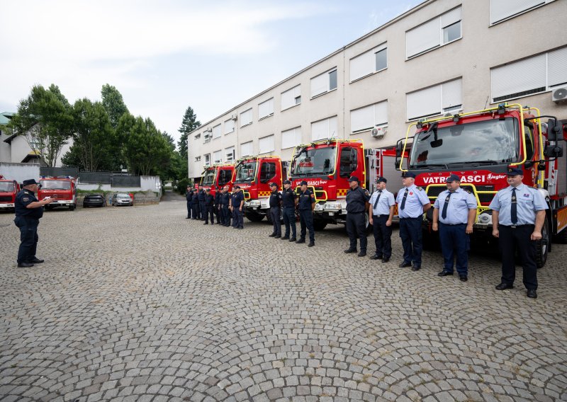 Vatrogasnim postrojbama uručena četiri nova vozila za gašenje požara