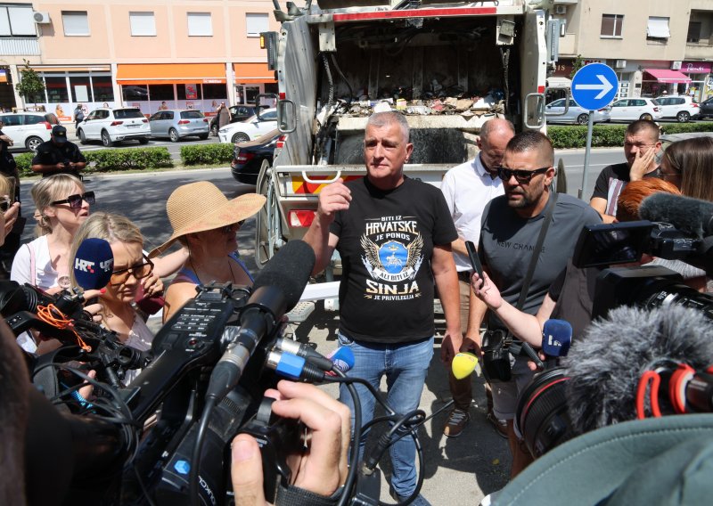 Bulj uzvraća: Dovezao smeće u Split nakon što je zatvorena Mojanka, policija ga spriječila