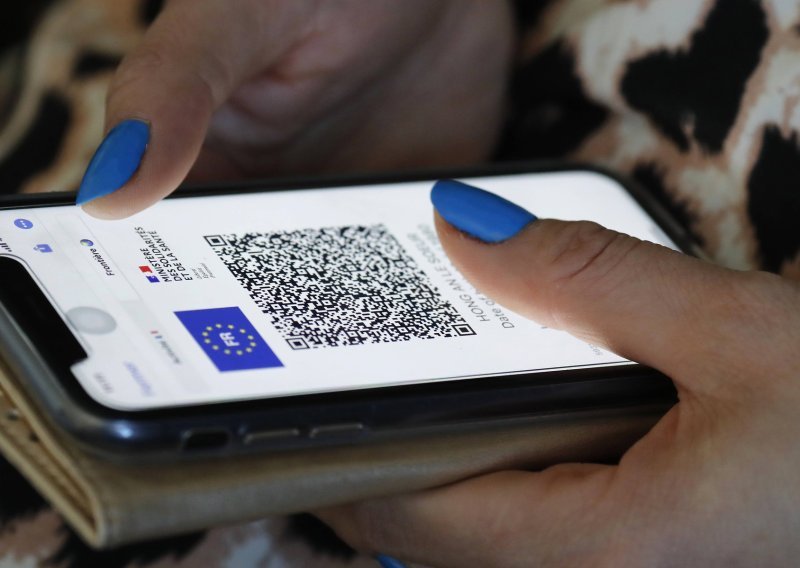Kako skenirati QR kod pohranjen na mobitelu? Lakše je nego što mislite