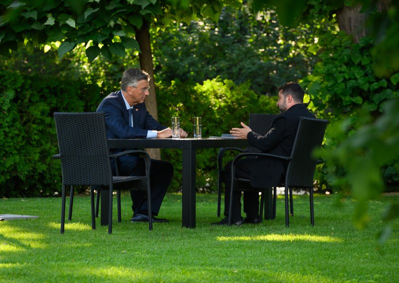 Sastanak u vrtu: Pojavili se detalji susreta Andreja Plenkovića i Volodimira Zelenskog
