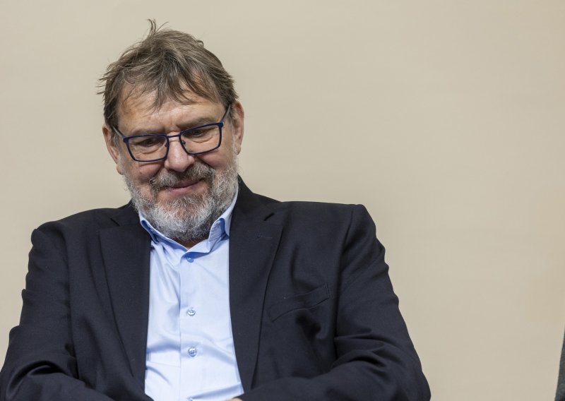Pobuna protiv Žigmanova u Vojvodini: Čovjek sistemski uništava našu stranku