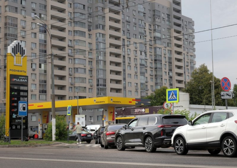 Nestašica goriva nije jedini problem: Zašto je Rusija zabranila izvoz dizela?