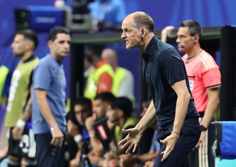 Nakon što je Tuchel žestoko kritiziran zbog ispadanja sa SP-a, Savez je donio odluku o Nijemcu