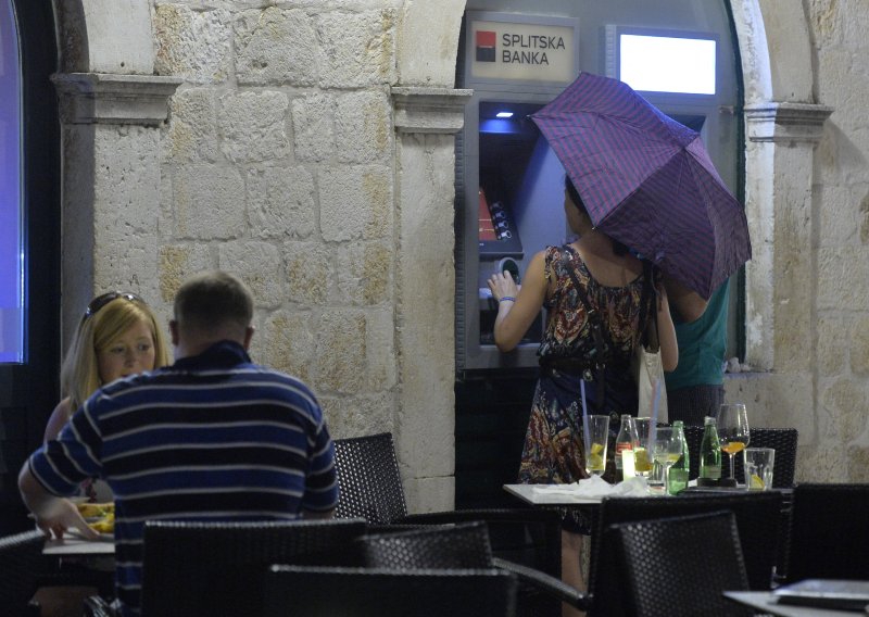 Policija uhitila Bugara: Po Dubrovniku krao ljudima kartične podatke