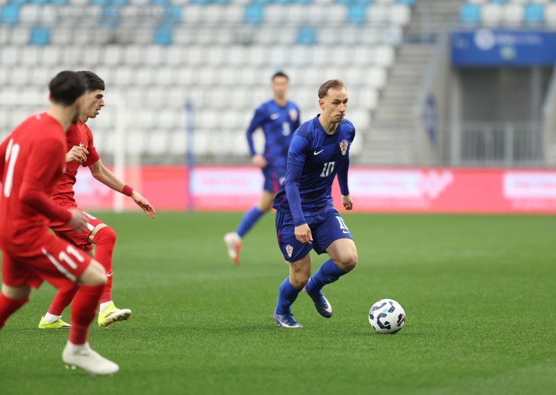 Zvao ga je Dinamo, ali on izabrao osrednjeg portugalskog prvoligaša