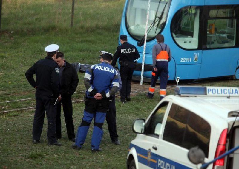 Sudar auta i tramvaja u centru Zagreba