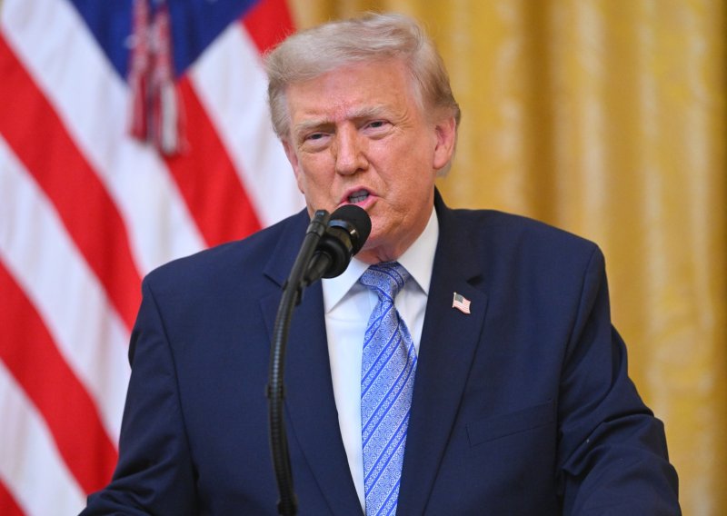 Što je Trump objavio u pompozno najavljenom obraćanju? Najveći mediji odbili prenijeti govor