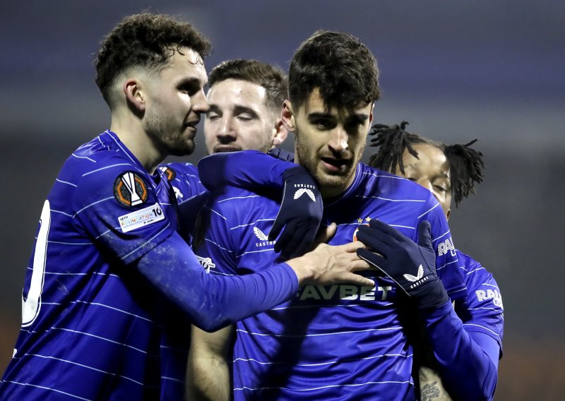 Kulenović već radi novi transfer? Skupio je samo 14 nastupa