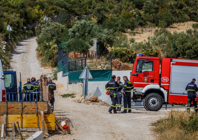 Požari u Dalmaciji: Policija uhitila dvojicu osumnjičenih za odvojene incidente