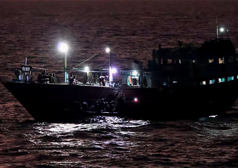 Naoružani napadači ukrcali se na tanker kod Jemena, sumnja se na somalske pirate