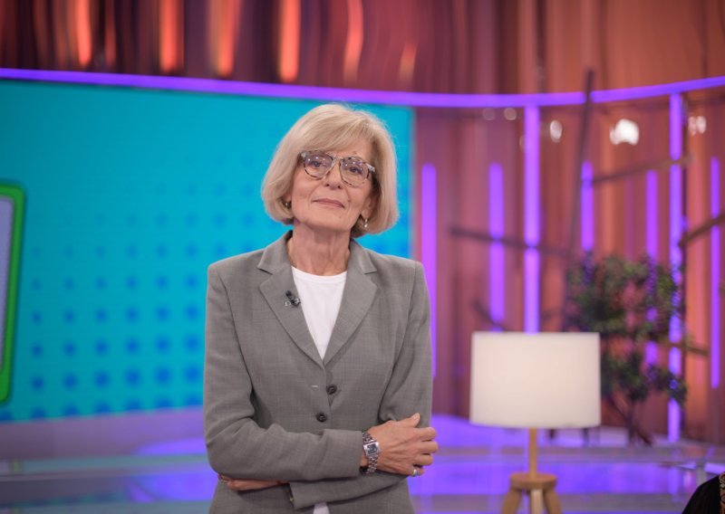 Rijetko pojavljivanje legendarne novinarke: Mirjana Rakić plijeni pažnju gdje god se pojavi